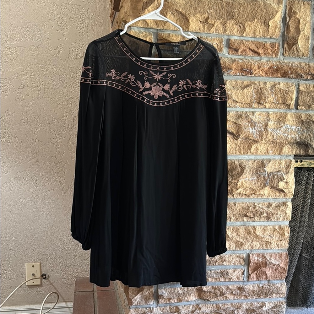 Elegant Black Dress with Pink Embroidery